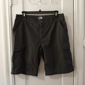 The North Face Dark Gray Cargo Shorts Mens Size 40